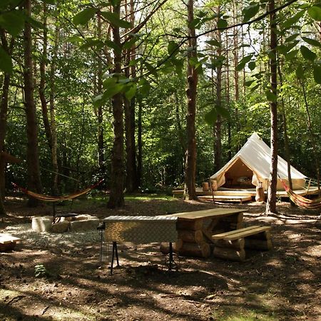 Muhu Forest Camping Suuremoisa  Exterior foto