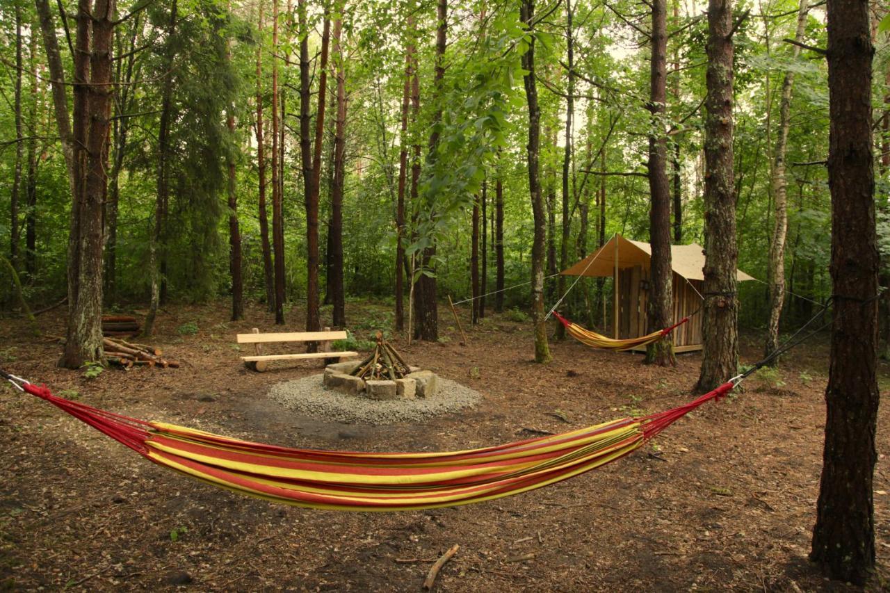 Muhu Forest Camping Suuremoisa  Exterior foto